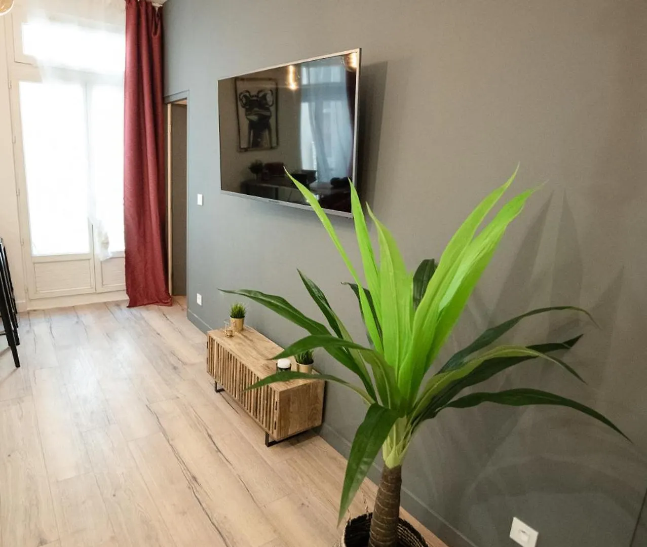 Le Comptoir Des Grenouilles Apartment Marseille